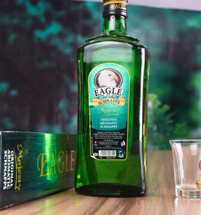 EAGLE WITH CUP 70CL